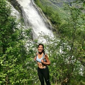 Meet your Posher, Stephanie